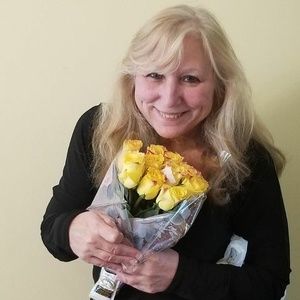 Meet your Posher, Pam